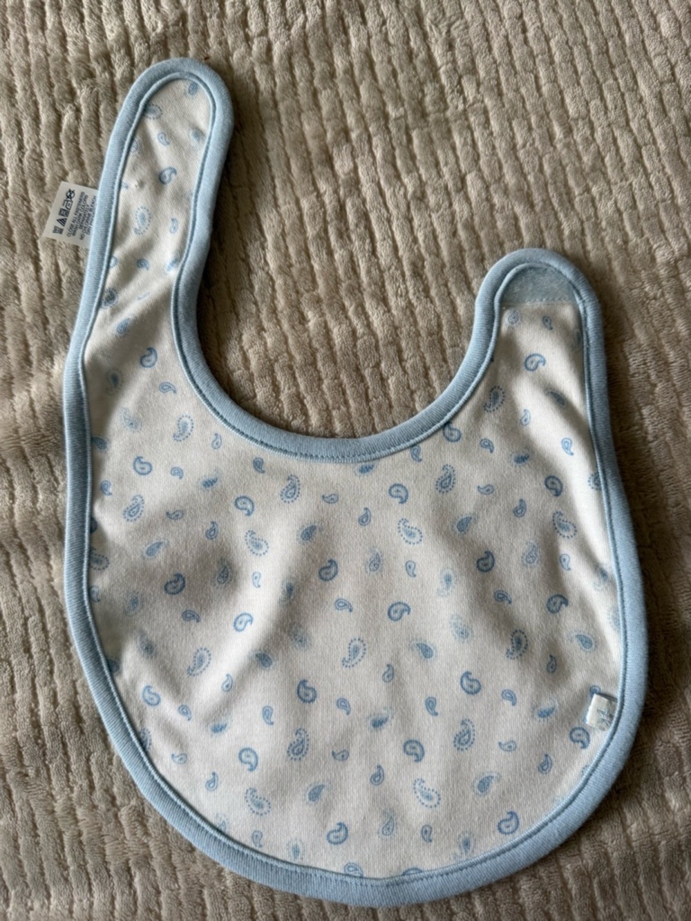 Tommy Hilfiger Baby Bib NWOT